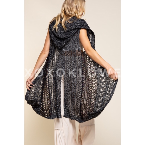 🔥SALE POL Black Sleeveless Hooded Cardigan Sweater Vest - Picture 10 of 12